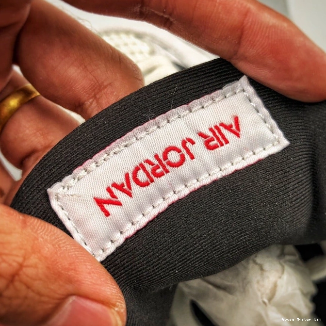 (nike) White OG 840606-192 Cement Air 4 Jordan 0722